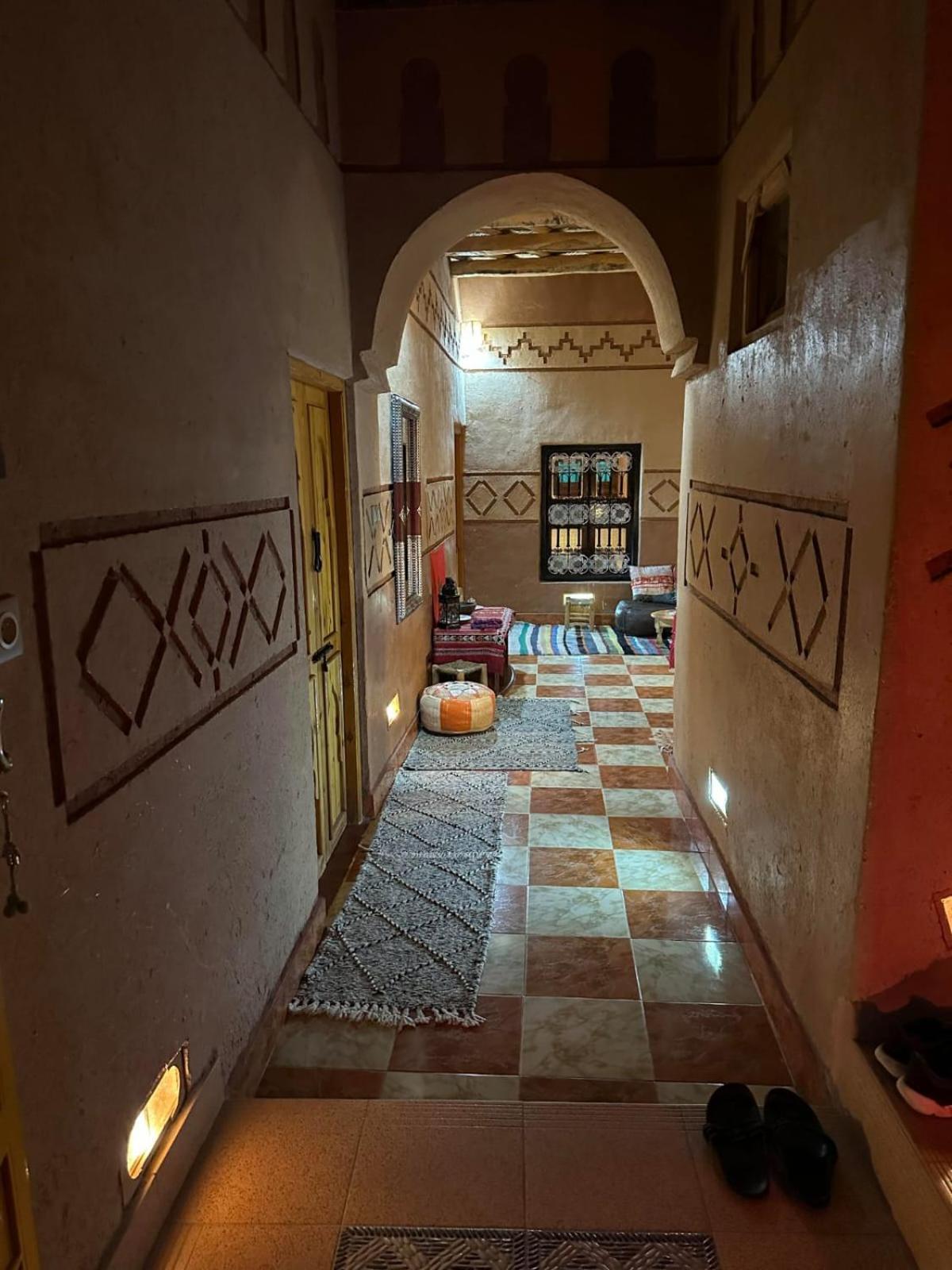 Maison D'Hotes Izza Kelaat-M'Gouna Екстер'єр фото