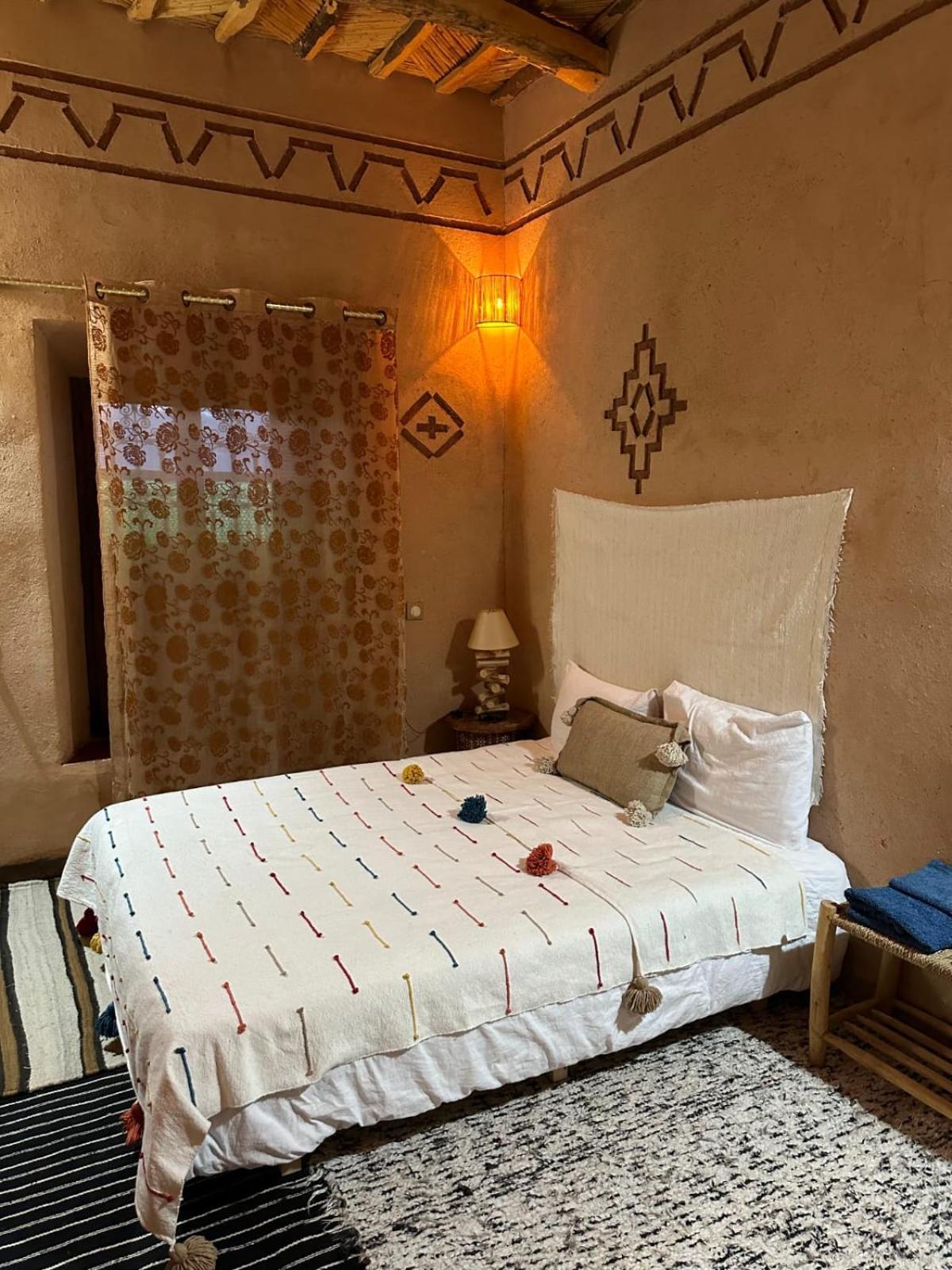 Maison D'Hotes Izza Kelaat-M'Gouna Екстер'єр фото